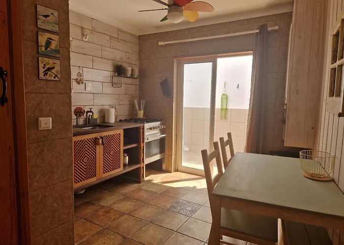 House With Private Roof Terrace In Centre Holiday home *